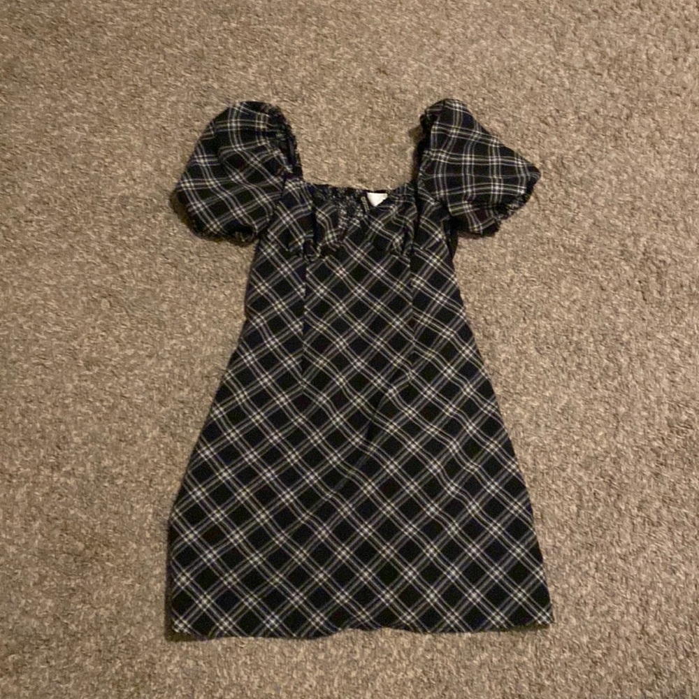 Cute black dress